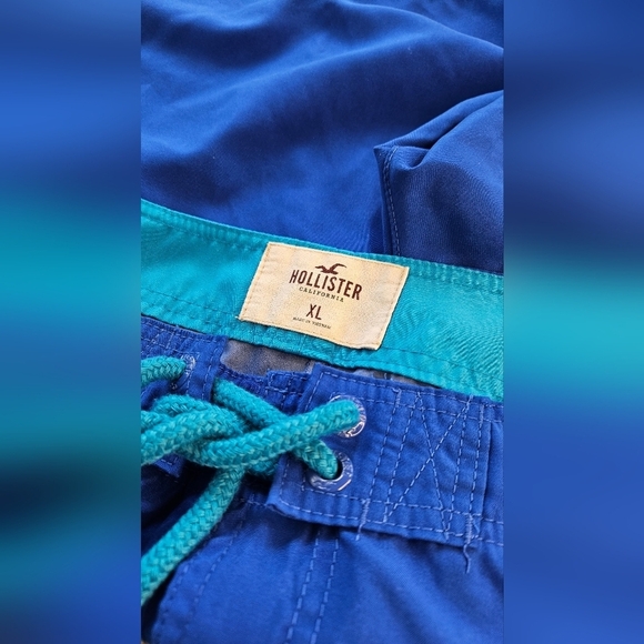 Hollister Men's California Board Shorts with Contrast Drawstring - Sz XL - Picture 6 of 6